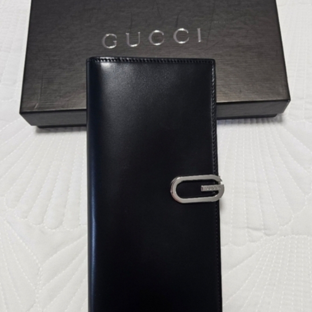 Gucci Black Leather Long Wallet with Silver Detail